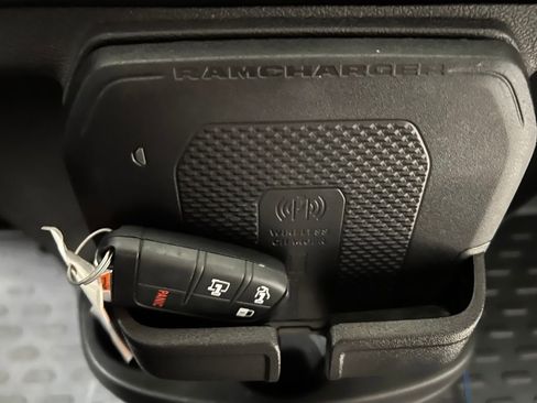 Used 2024 RAM ProMaster 3500 w/ Delivery Van Package image 29