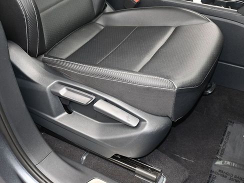 Used 2022 Volkswagen Atlas Cross Sport SE w/ Black Wheel Package image 46