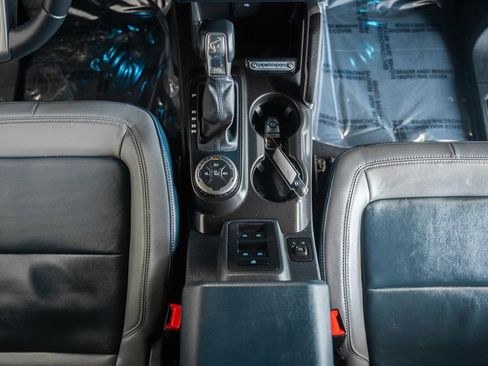 Used 2021 Ford Bronco Outer Banks AWD/4WD image 28