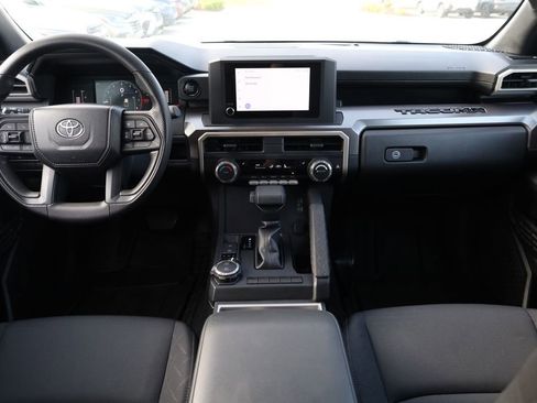 Used 2024 Toyota Tacoma SR5 AWD/4WD image 21