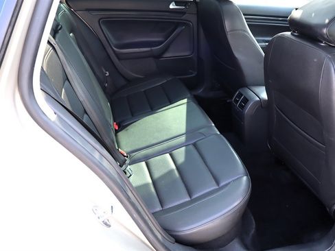 Used 2012 Volkswagen Jetta TDI FWD image 23