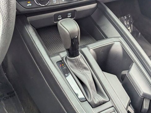 Certified 2025 Honda Accord SE image 27