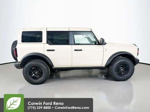 New 2026 Ford Bronco Badlands image 8