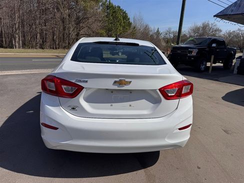 Used 2016 Chevrolet Cruze LS FWD image 4