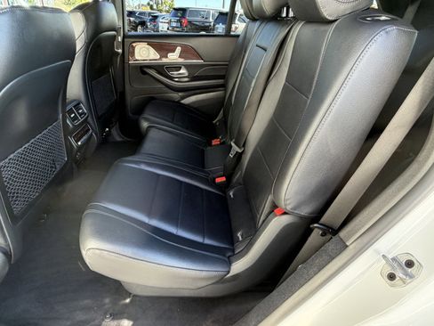 Certified 2022 Mercedes-Benz GLS 450 4MATIC image 32