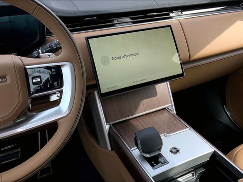 New 2026 Land Rover Range Rover SE image 6
