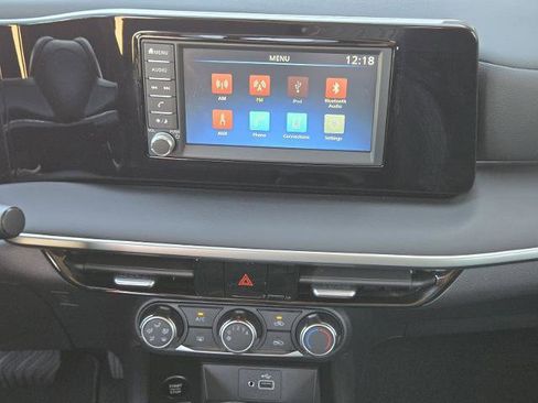 Certified 2025 Nissan Kicks S image 16