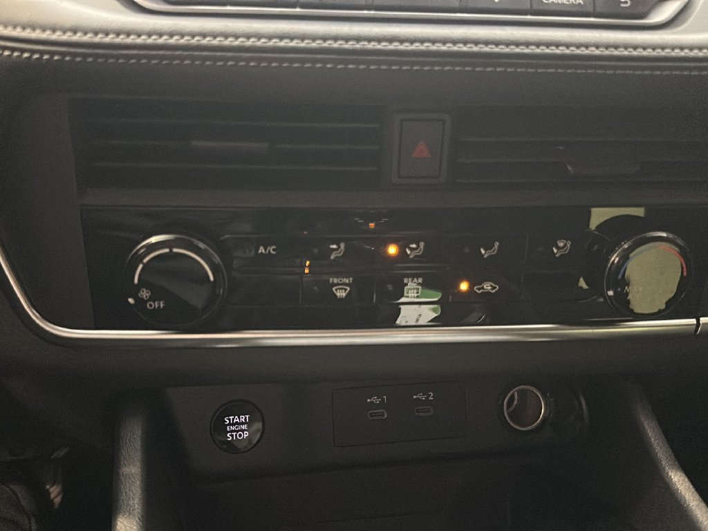 Used 2024 Nissan Rogue S AWD/4WD image 29
