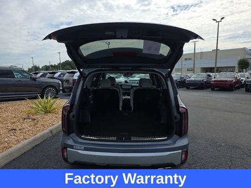 Used 2024 Kia Telluride SX w/ Towing Package FWD image 26