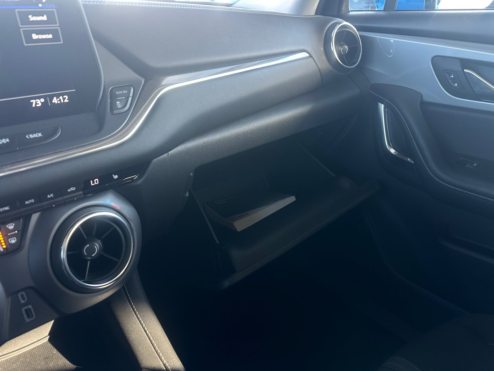 Used 2025 Chevrolet Blazer LT FWD image 24