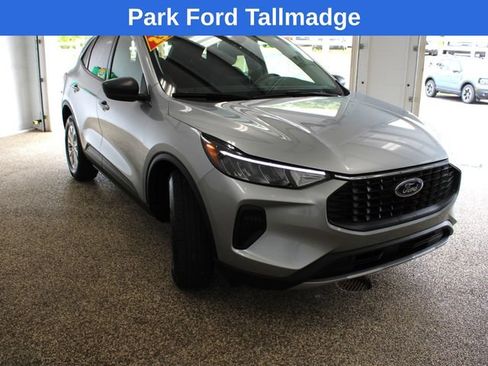 Used 2023 Ford Escape Active AWD/4WD image 7