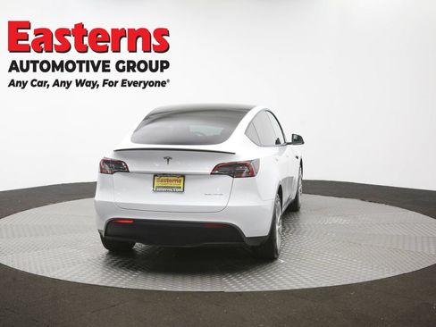 Used 2023 Tesla Model Y Long Range AWD/4WD image 33
