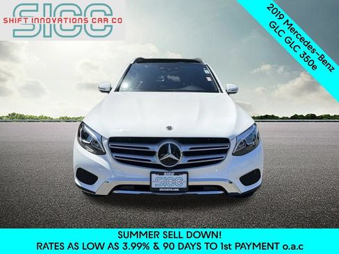 Used 2019 Mercedes-Benz GLC 350e 4MATIC image 2