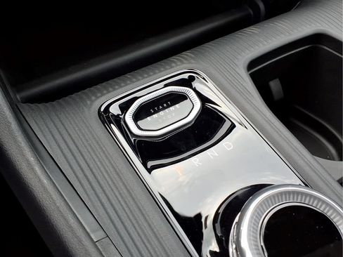 New 2026 Jeep Cherokee Limited AWD/4WD image 13