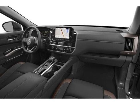 Used 2025 Nissan Pathfinder Platinum FWD image 18