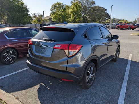 Used 2022 Honda HR-V EX image 8