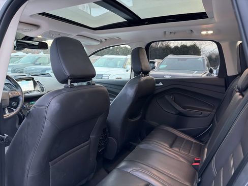 Used 2018 Ford Escape Titanium image 6