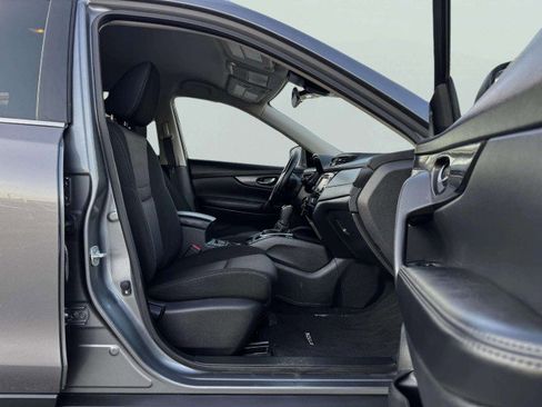 Used 2020 Nissan Rogue S w/ Special Edition Package image 43