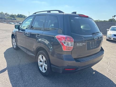 Used 2016 Subaru Forester 2.5i Premium AWD/4WD image 5