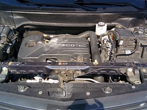 Used 2020 Chevrolet Equinox LS w/ LPO, Floor Liner Package FWD image 33