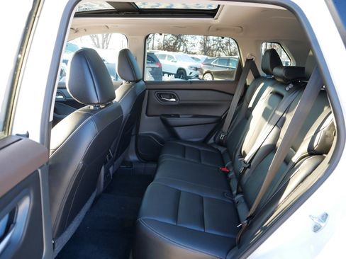 Certified 2023 Nissan Rogue SL w/ SL Premium Package image 34