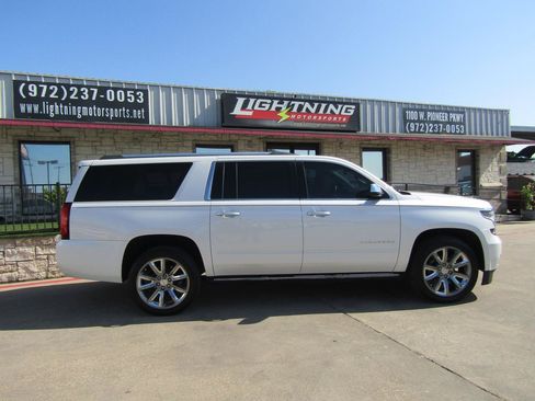 Used 2017 Chevrolet Suburban Premier w/ Max Trailering Package RWD image 5