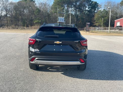 New 2026 Chevrolet Trax LT image 7