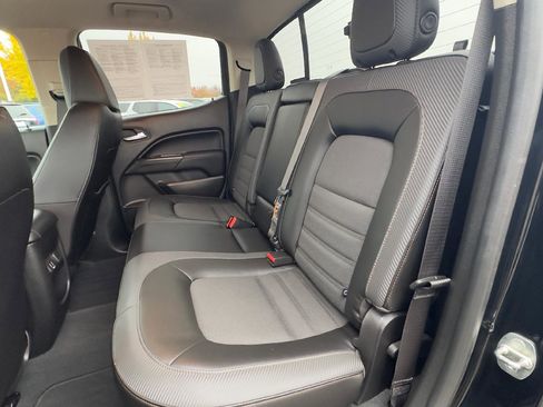 Used 2022 GMC Canyon AT4 w/ Driver Alert Package image 7