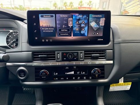 Certified 2026 Nissan Pathfinder S FWD image 19