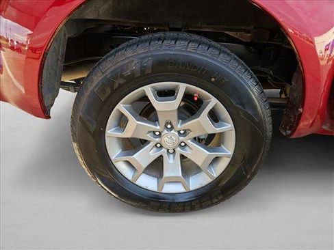 Used 2019 Nissan Frontier SL RWD image 19