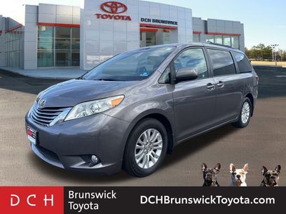 Used 2016 Toyota Sienna XLE