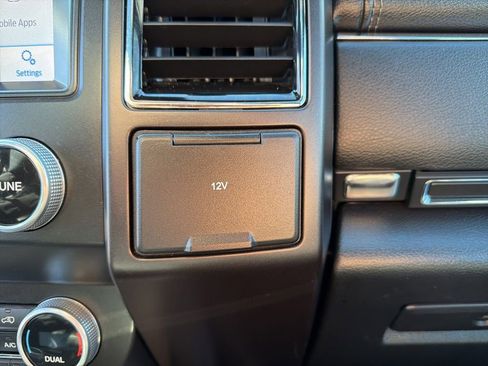 Used 2021 Ford Expedition Limited image 52