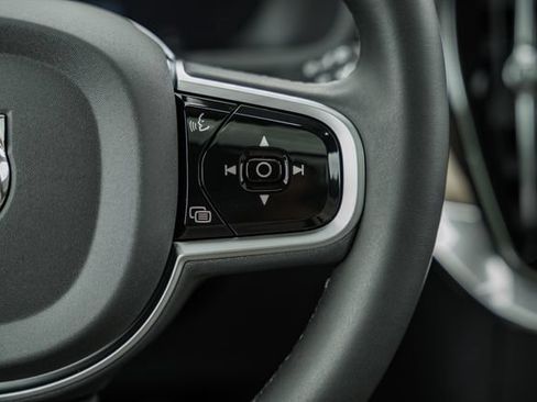 New 2026 Volvo XC90 T8 Plus w/ Protection Package Premier AWD/4WD image 27