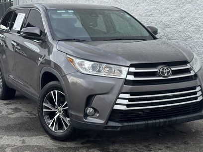 Used 2019 Toyota Highlander FWD V6