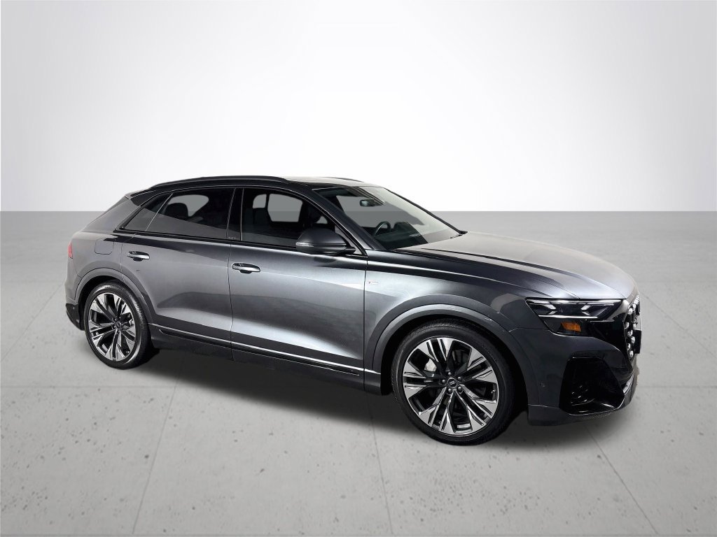 Used 2025 Audi Q8 Prestige AWD/4WD image 4