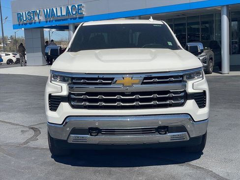 Used 2023 Chevrolet Silverado 1500 LTZ image 2