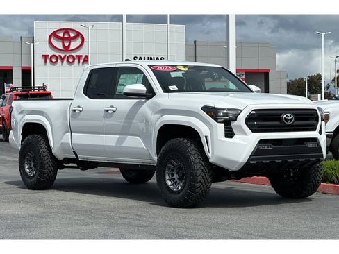 New 2025 Toyota Tacoma SR5 image 2