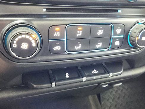 Used 2015 Chevrolet Silverado 1500 LS RWD image 23