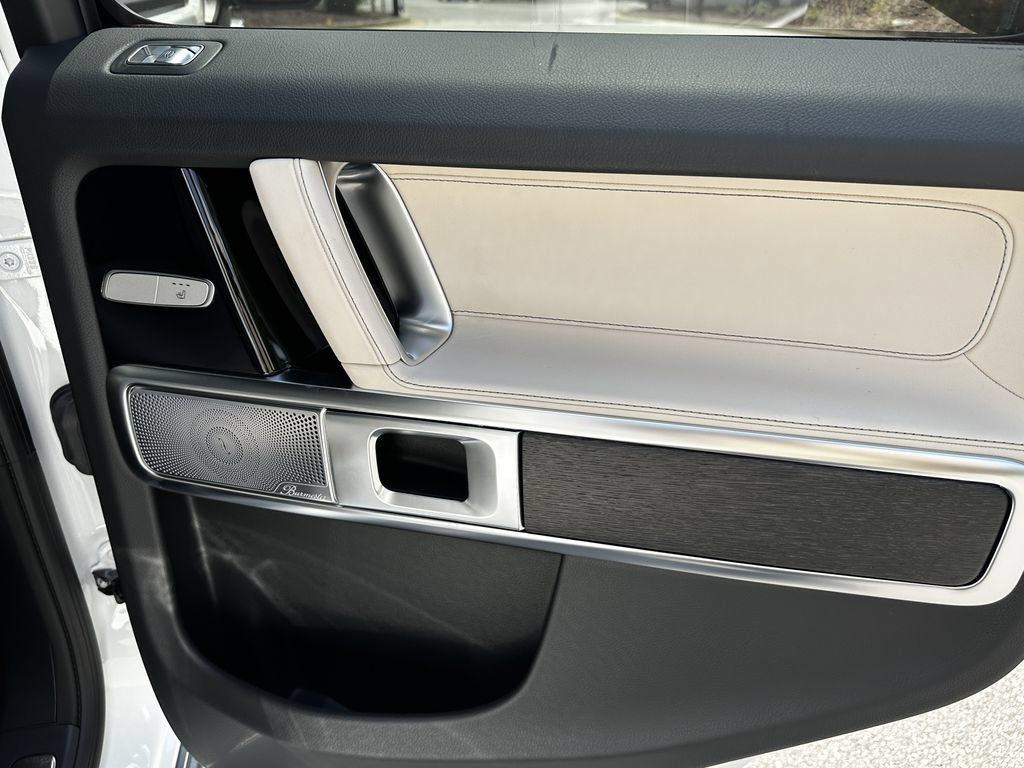 New 2027 Mercedes-Benz G 580 e image 19
