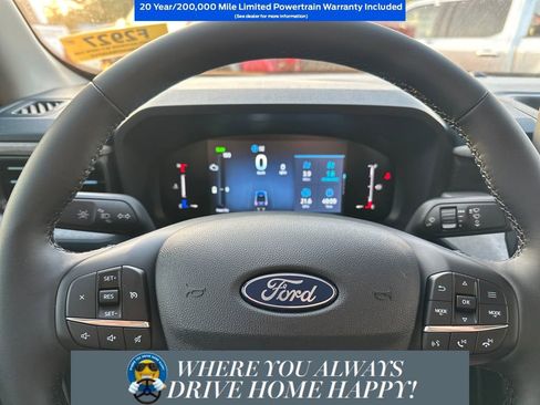 New 2026 Ford Maverick XLT w/ XLT Luxury Package FWD image 12