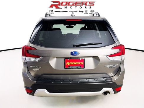 Used 2020 Subaru Forester Touring w/ Popular Package #2 AWD/4WD image 7