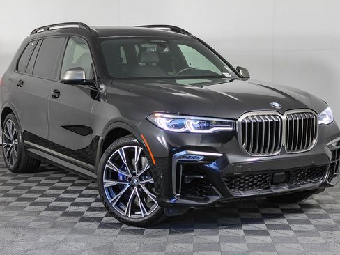 Used 2020 BMW X7 M50i image 1
