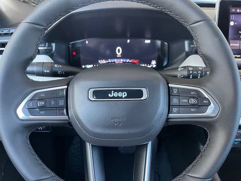 New 2026 Jeep Compass Limited AWD/4WD image 19