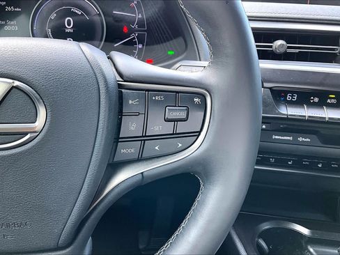Used 2021 Lexus UX 250h w/ Premium Package AWD/4WD image 22