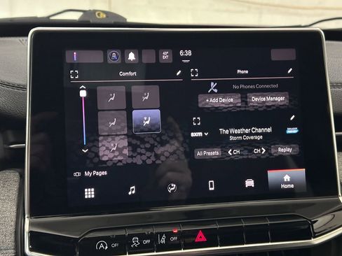 Used 2024 Jeep Compass Latitude image 49