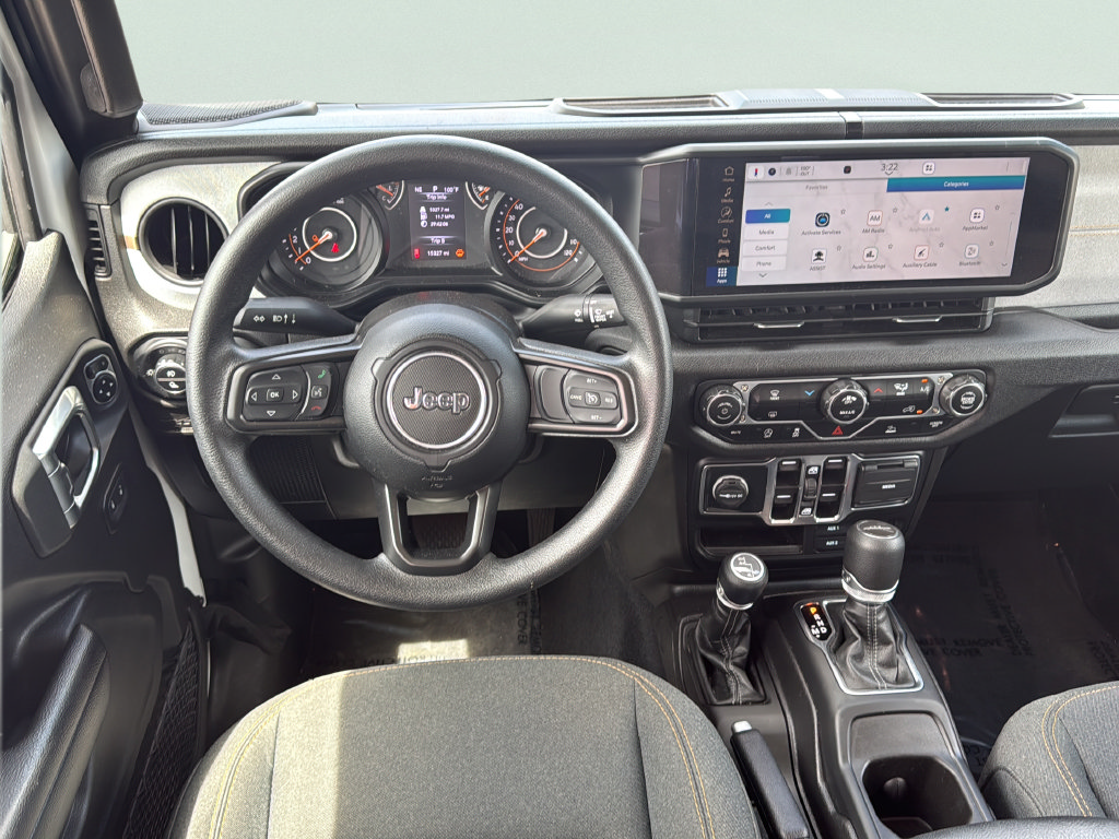 Certified 2025 Jeep Gladiator Sport AWD/4WD image 16