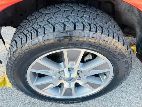 Used 2014 Ford F150 Lariat w/ Equipment Group 502A Luxury image 3