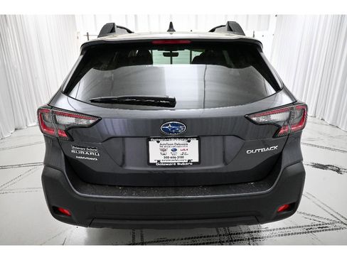 Used 2025 Subaru Outback Premium AWD/4WD image 6