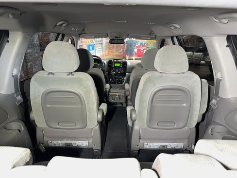Used 2012 Kia Sedona EX FWD image 88