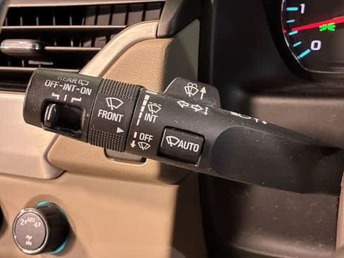 Used 2017 GMC Yukon SLE image 26